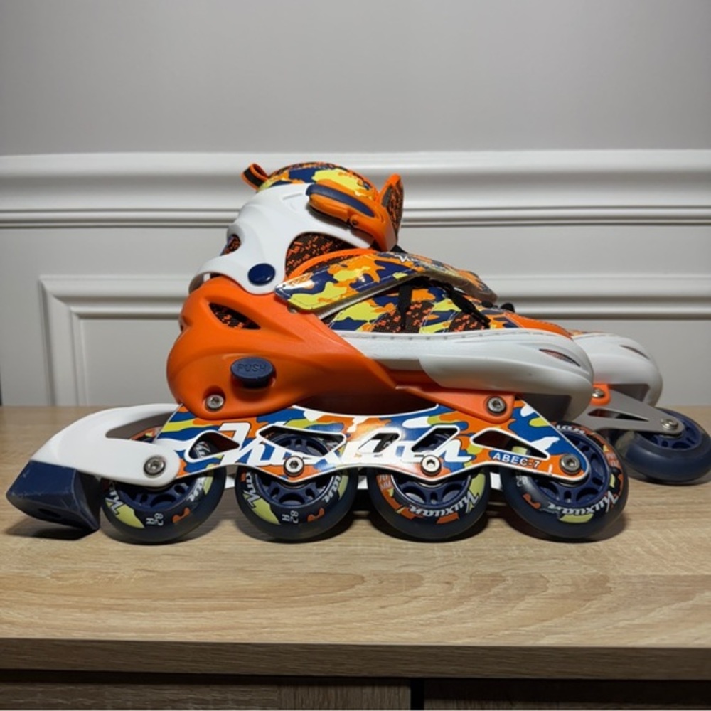 Kuxuan Orange and Blue Inline Skates wAnkle‎ Support. Wheels lightUP ADJUSTABLE - Picture 4 of 6